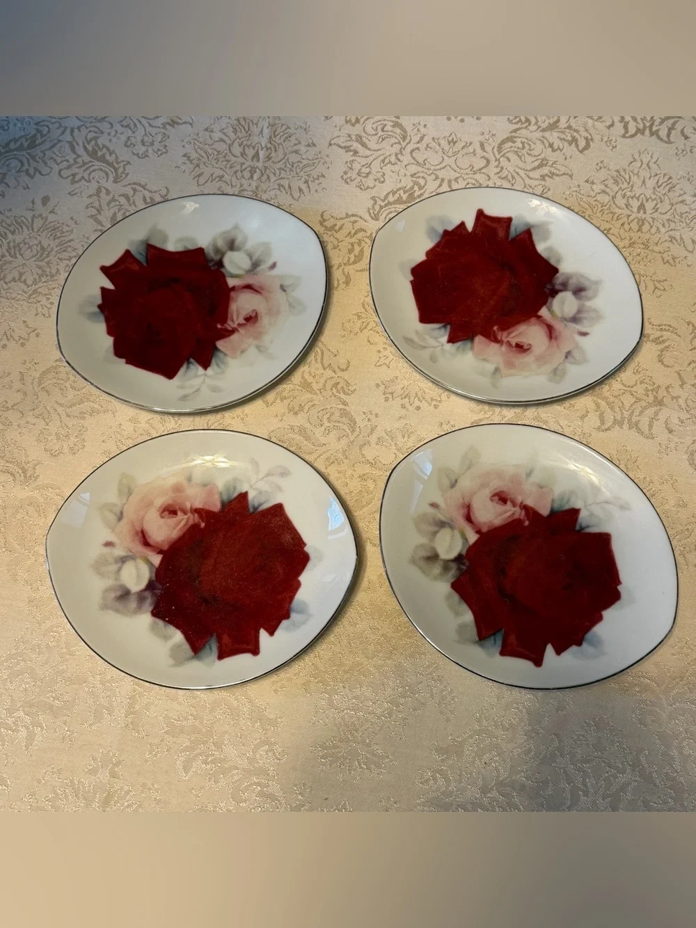 Vintage Narumi Fine China Dessert Plates with Red Rose Floral Pattern - Set of 4
